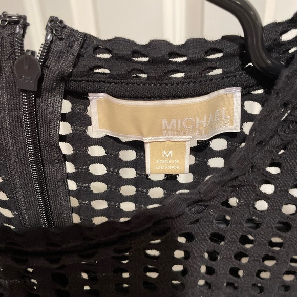 Chic Black Fit-and-Flare Dress with Eyelet Detail Michael Kors - Picture 2 of 4